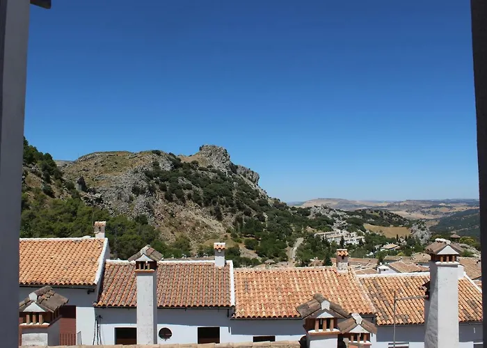 Un Paraiso En Grazalema